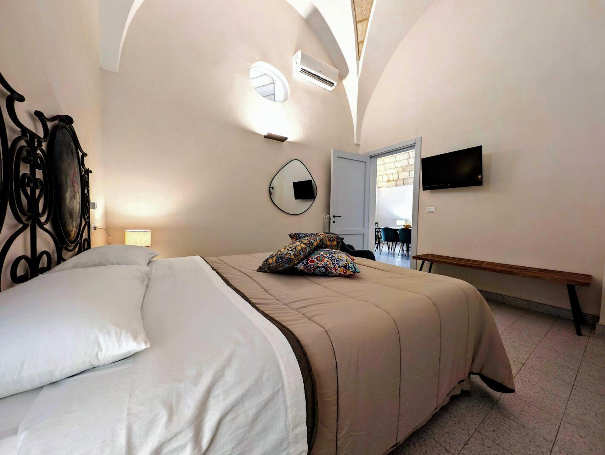 Oikia Vacanze Giuggianello Le Bey Esterno foto