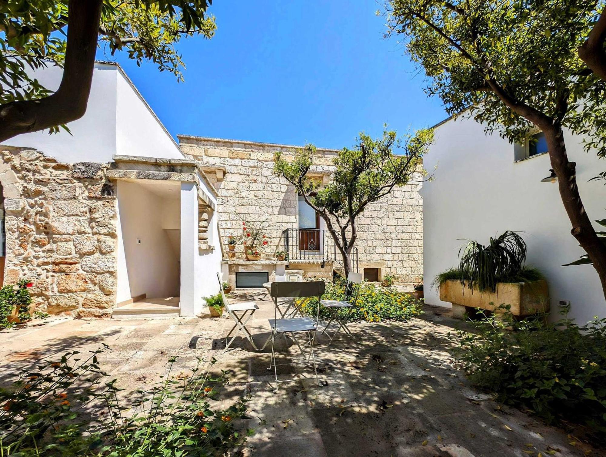 Oikia Vacanze Giuggianello Le Bey Esterno foto
